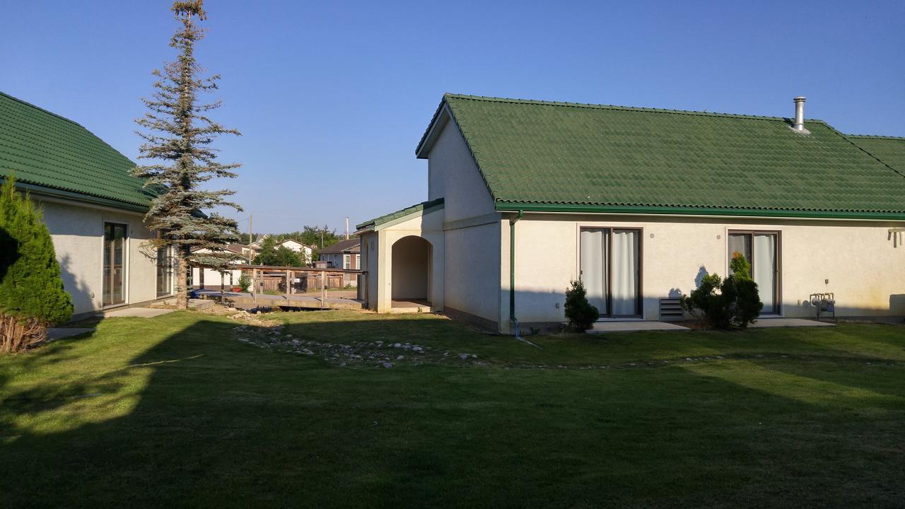 Garden Court Motel Manning Exteriér fotografie